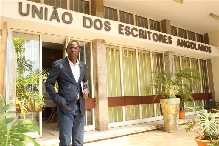 União dos Escritores Angolanos