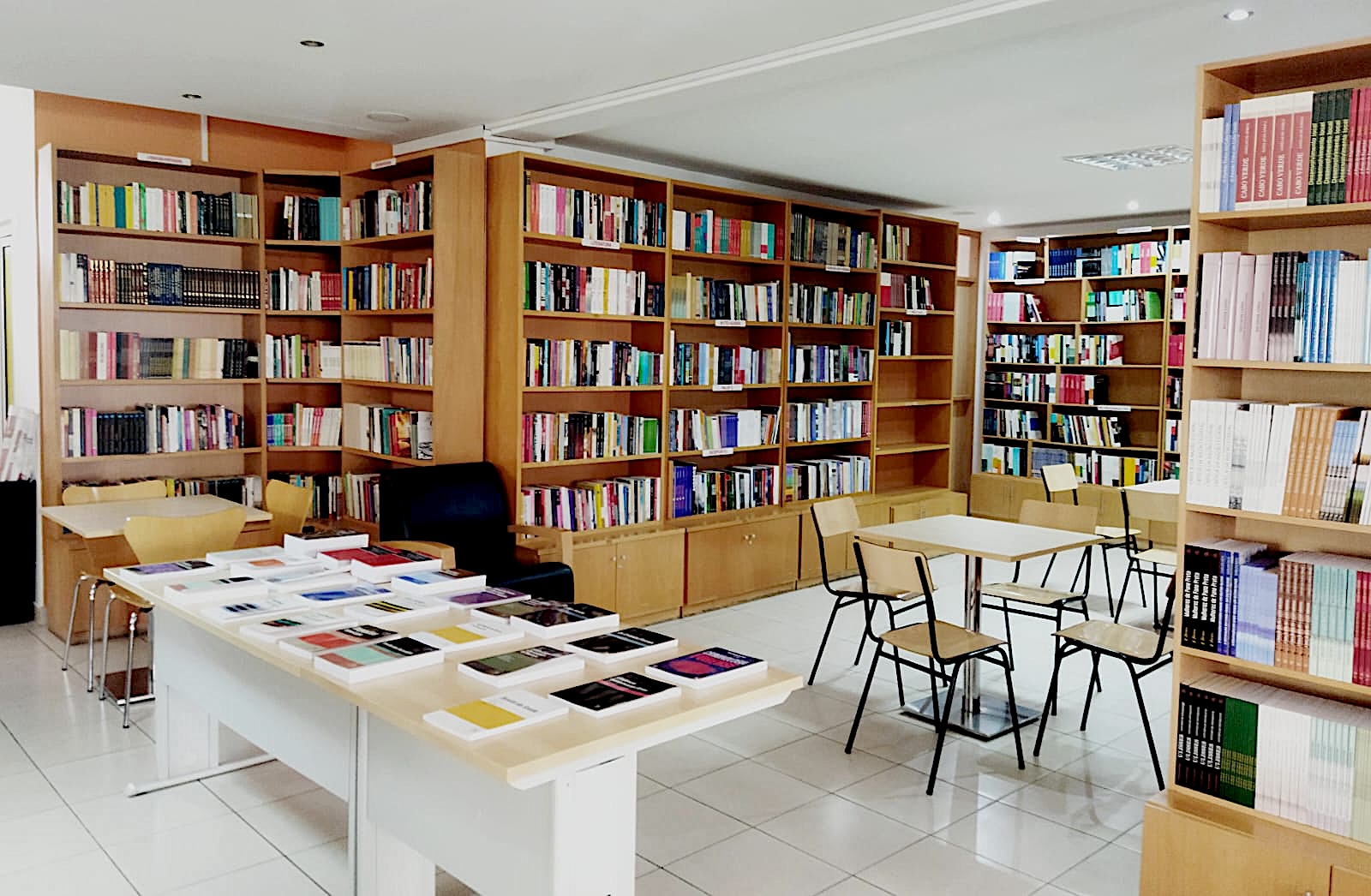 Livraria Pedro Cardoso em Cabo Verde