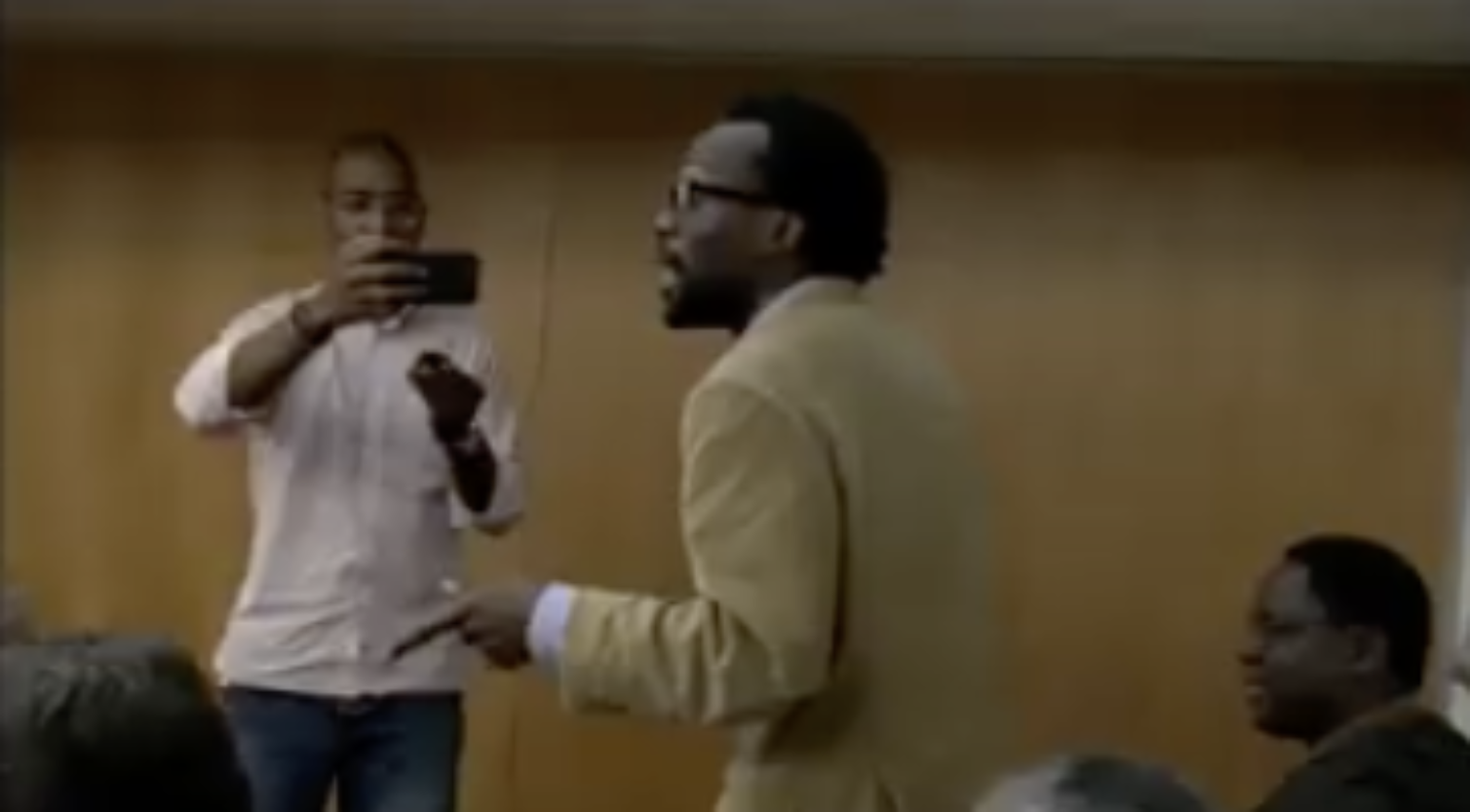 Gari Sinedima surpreende no Padrão dos Descobrimentos com homenagem a José Bento Duarte