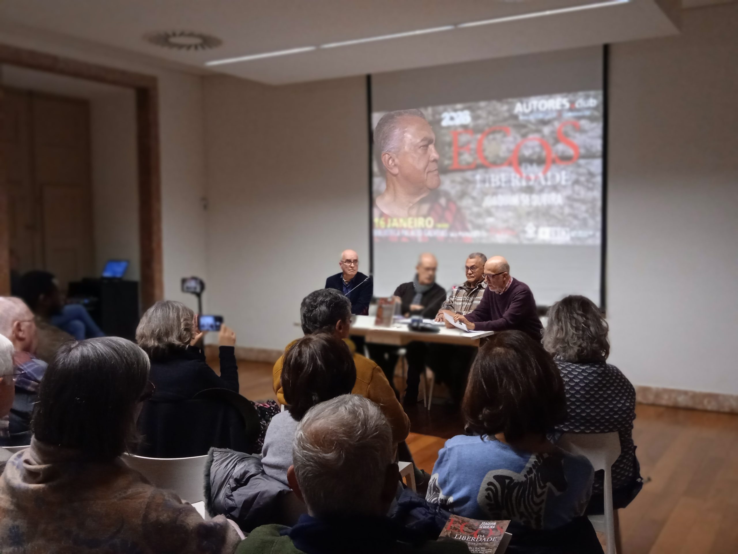 Entre lágrimas e silêncio, a memória falou mais alto