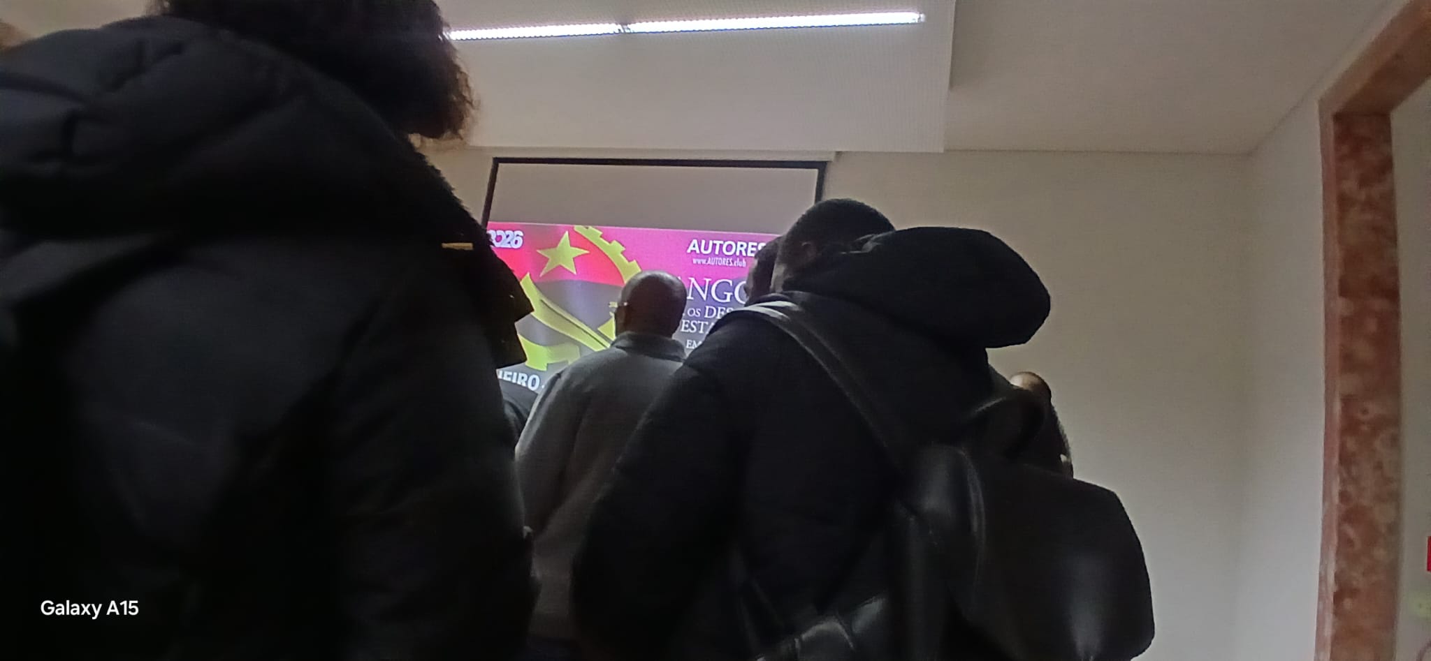 Entre livros, vozes e cânticos: Lisboa refletiu sobre os desafios da estabilidade em África