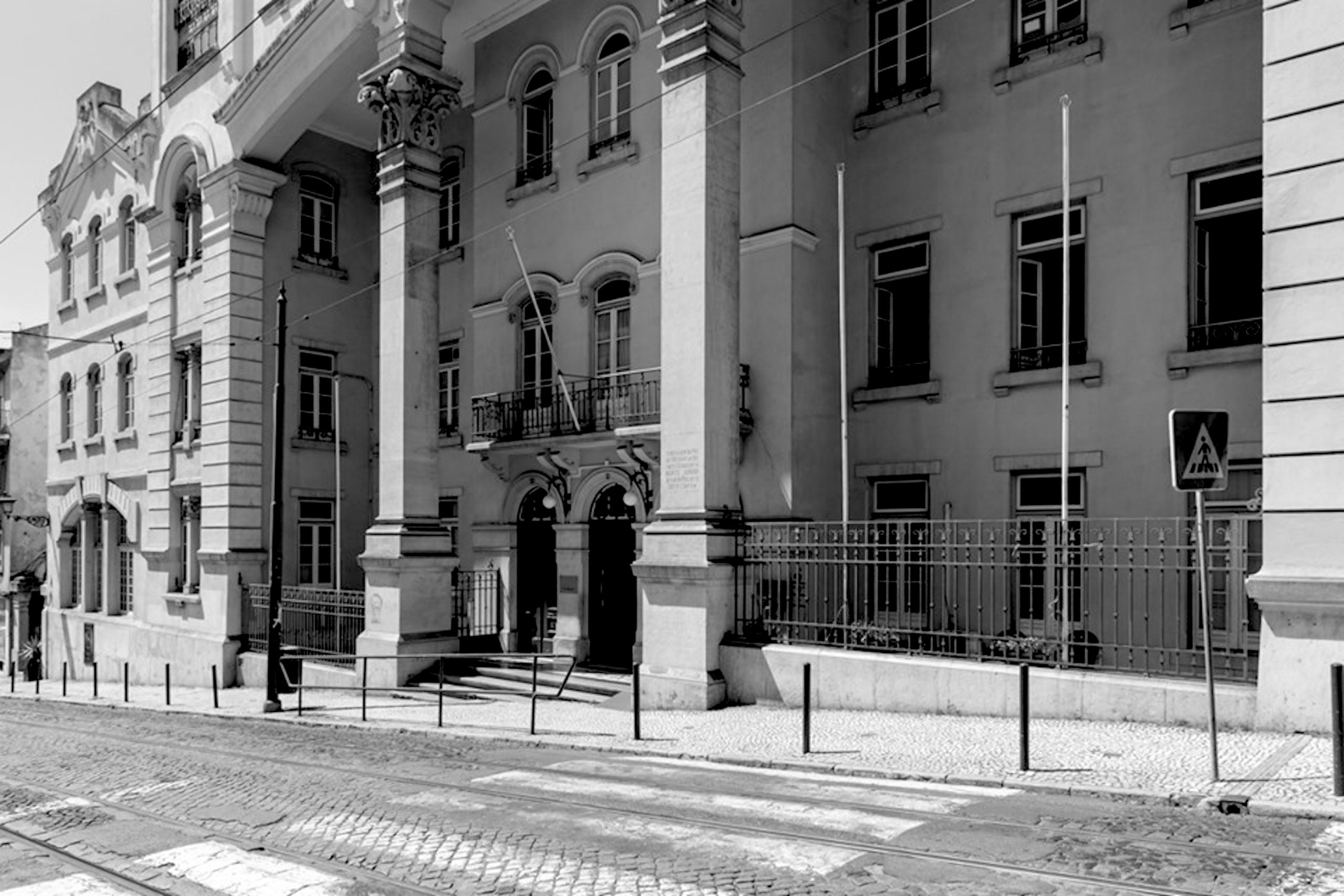 A Voz do Operário dá voz aos nossos autores