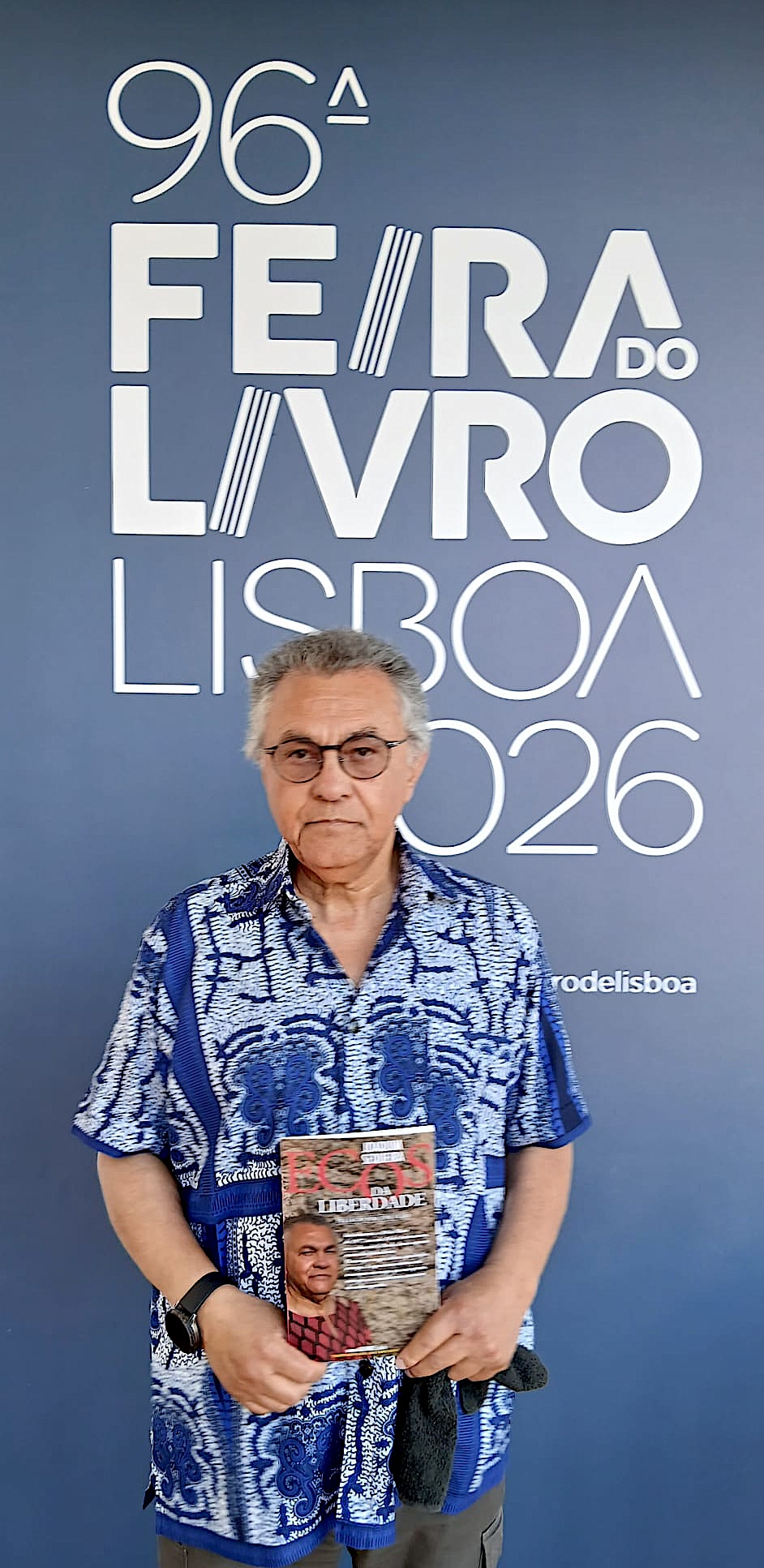 Joaquim Sequeira levou à Feira do Livro de Lisboa a memória viva do 27 de Maio de 1977