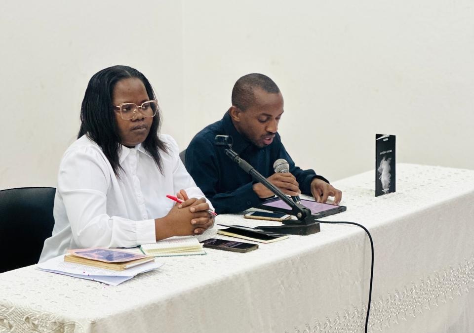Cosmopolitismo e palavra: «Matéria Negra» esgota na União dos Escritores Angolanos