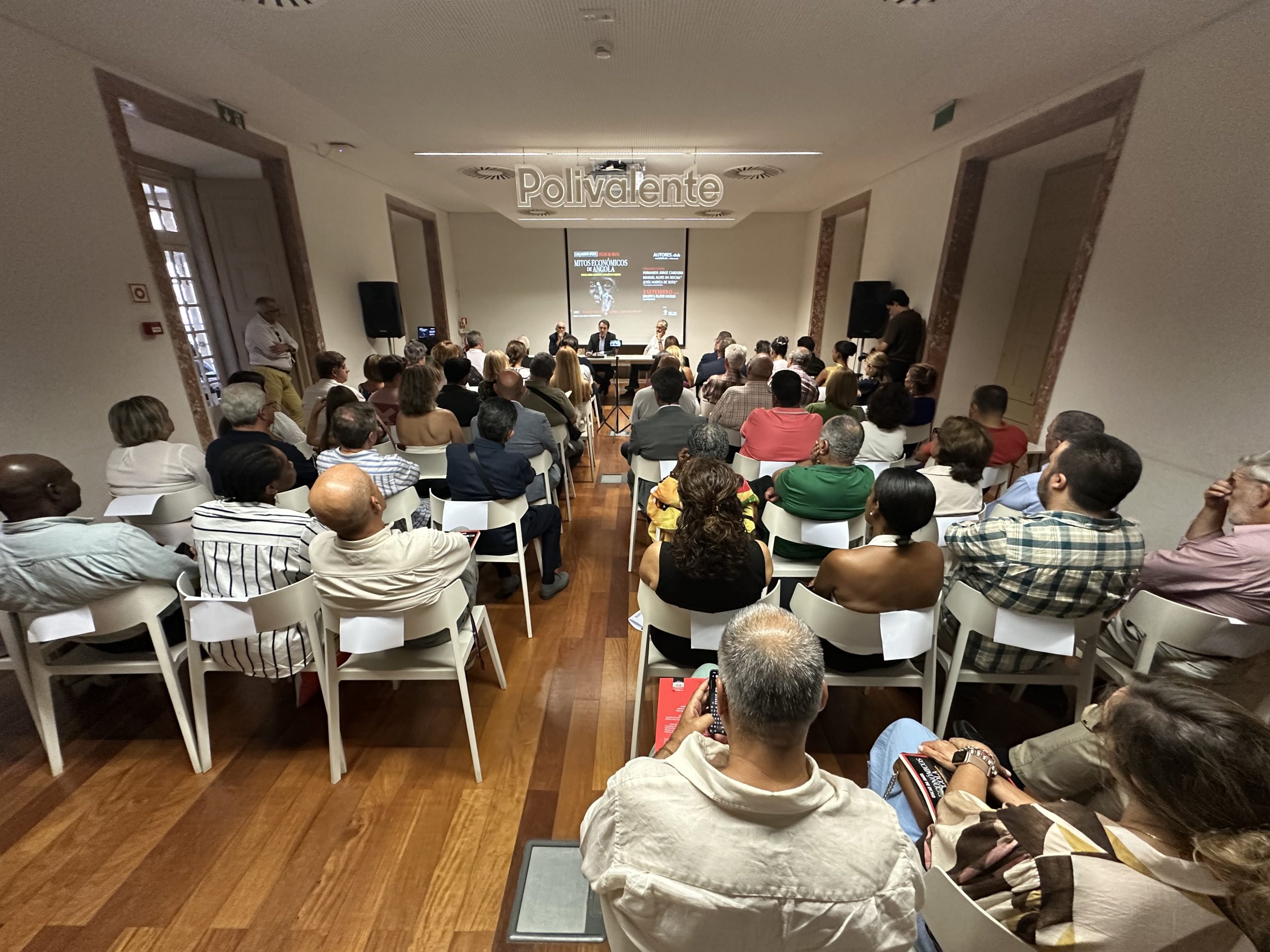 Fernando Jorge Cardoso: «A análise económica não é separável da realidade política»