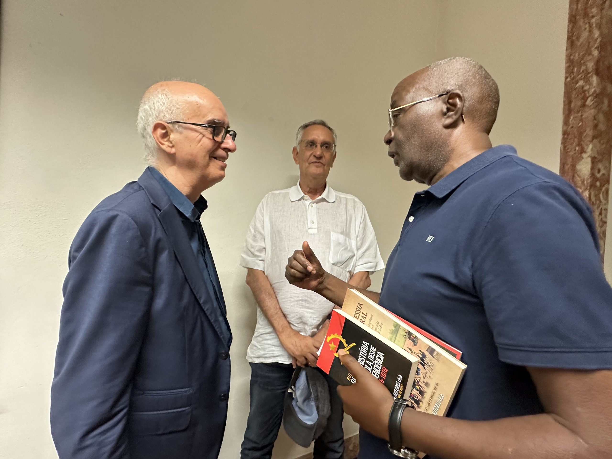 Marcolino Moco: «Este livro é um apelo à coragem para se repensar Angola»
